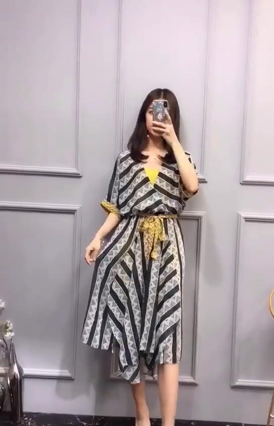 芈蕊厂家女装一手货源 招加盟 小投资大回报