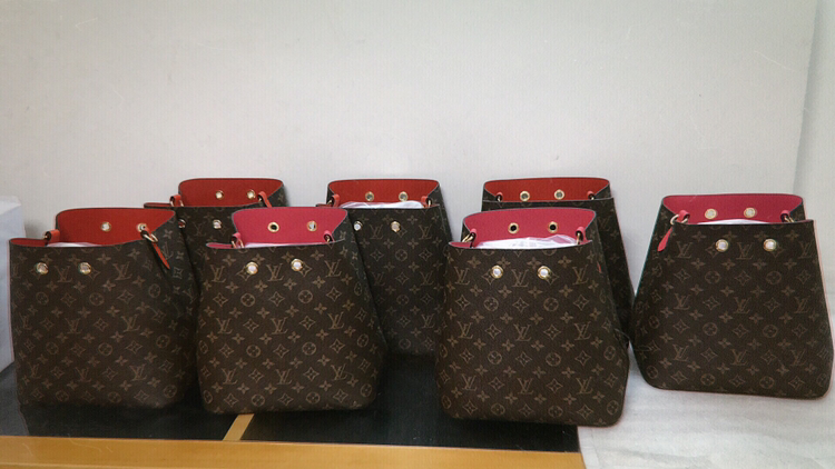 新款LV locky bb包 专营Lv海外原单