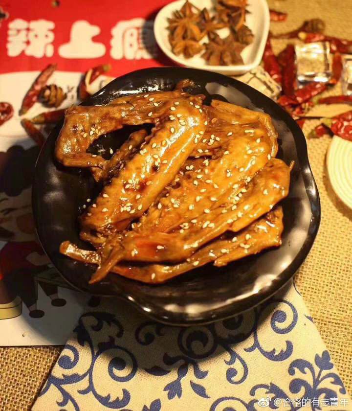 重庆糯娃辣上瘾 小吃零食 好吃不贵