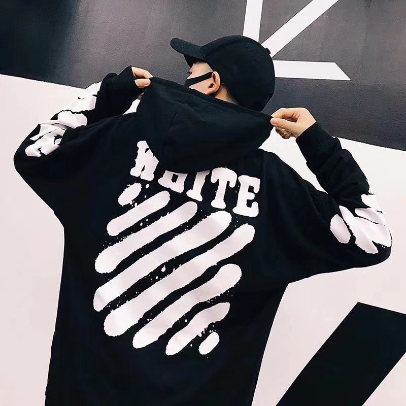 大量批发各种潮流名牌卫衣 棉服 裤子 鞋子 非正品  高仿的