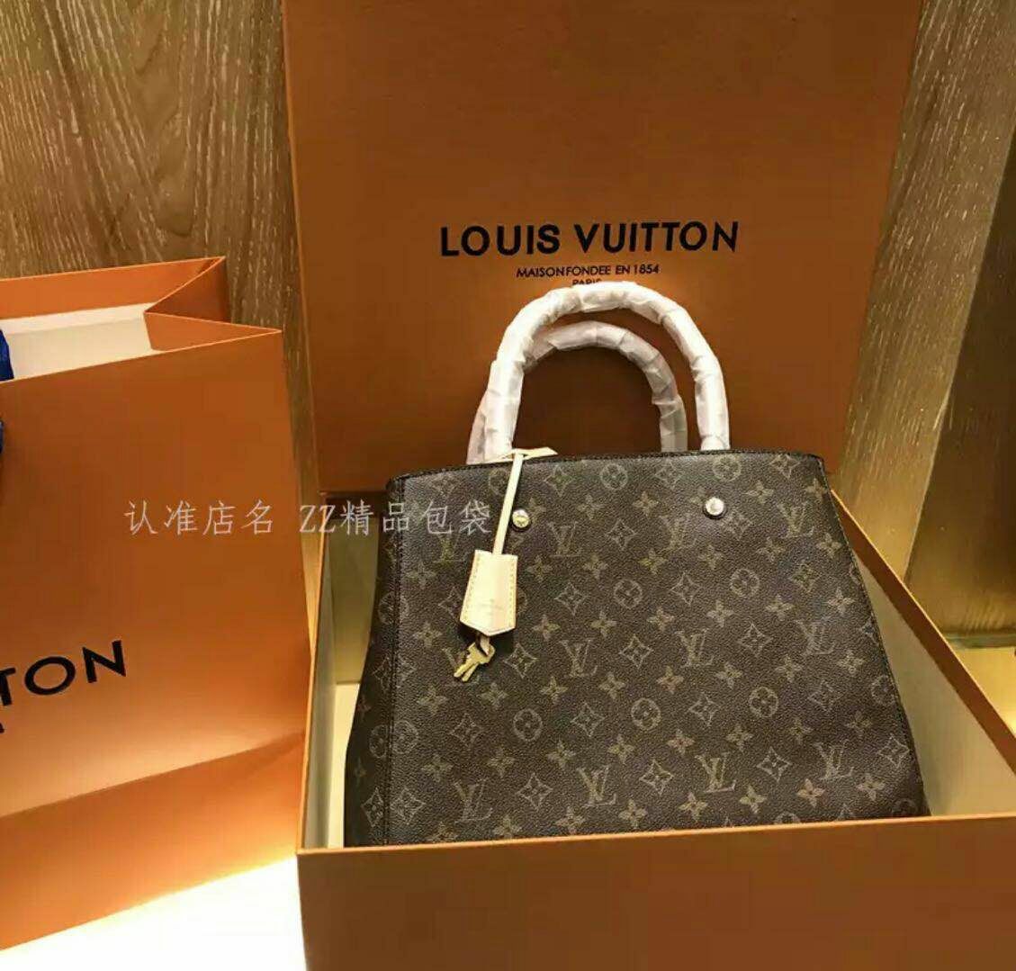 服装鞋子包包诚信招代理，一件包装代发
