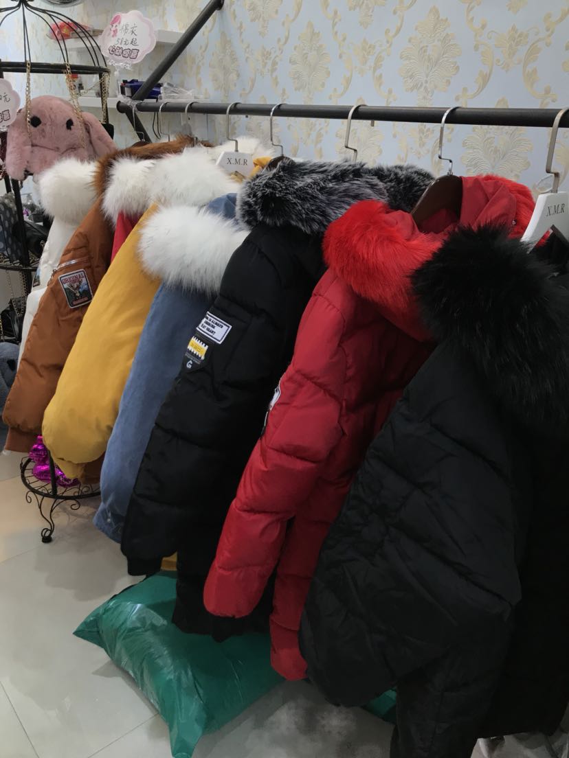 广州一手服装货源实体批发 都是实拍 一件也是批发价