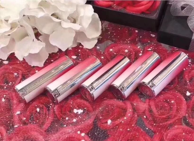 高端化妆品货源，一比一复刻，价格便宜诚实招代理