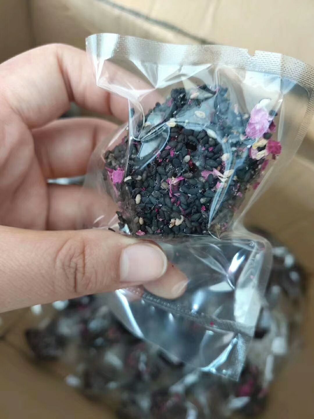阿胶糕，枣夹核桃，川贝柠檬膏 口感纯正，无任何添加剂
