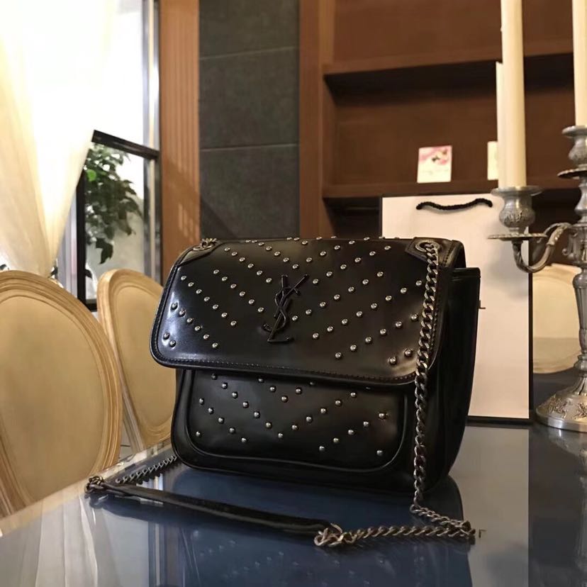 包包，手表厂家诚招代理，无需囤货，一件代发