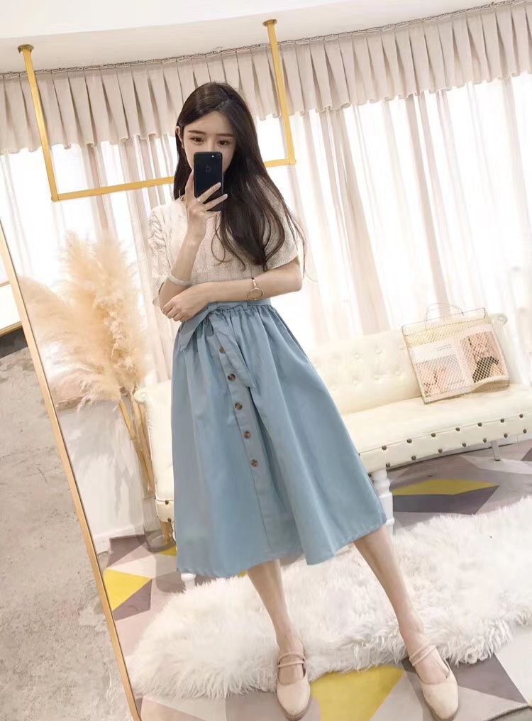 专注女装，原单发货，一件代发，诚心经营