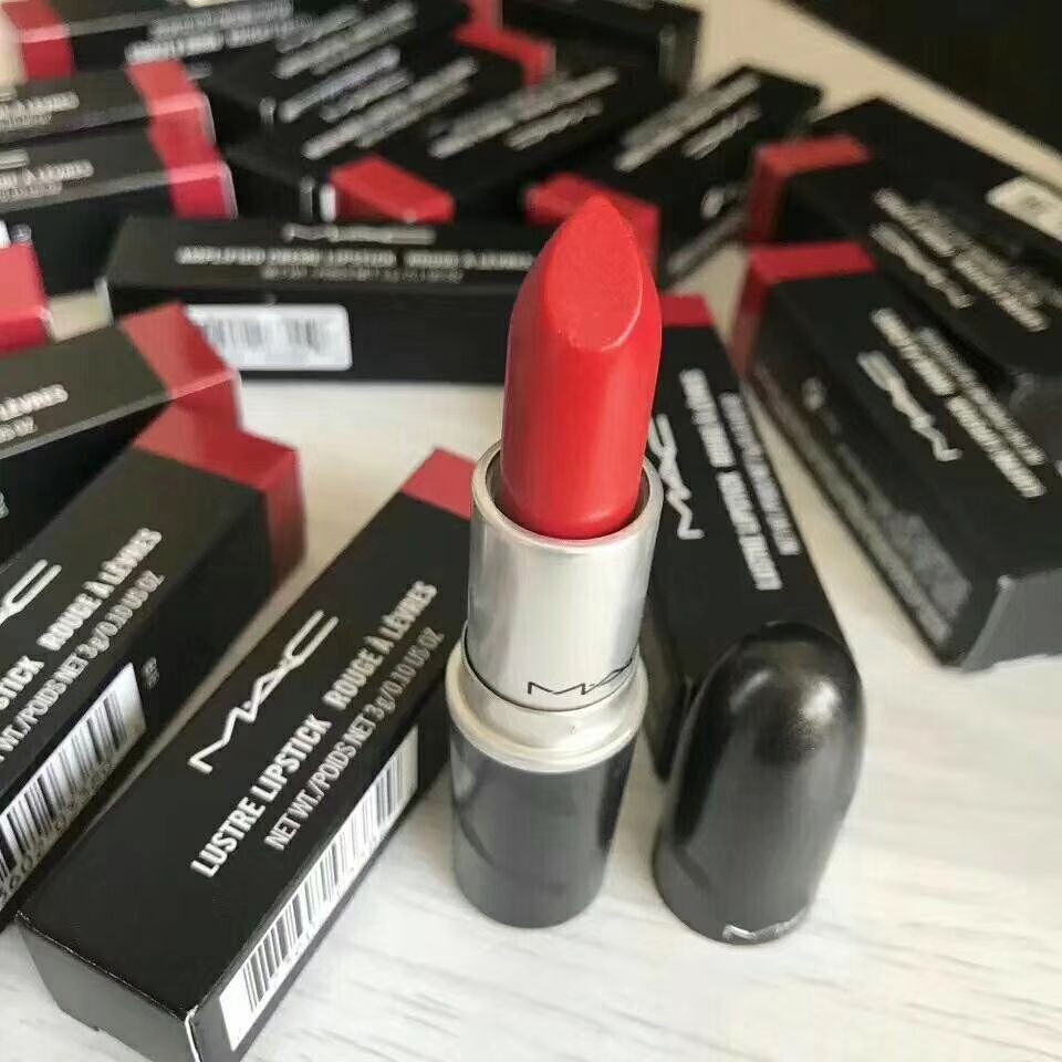 大牌化妆品，潮牌鞋服，精仿正品，走高端，收代理，无需囤货