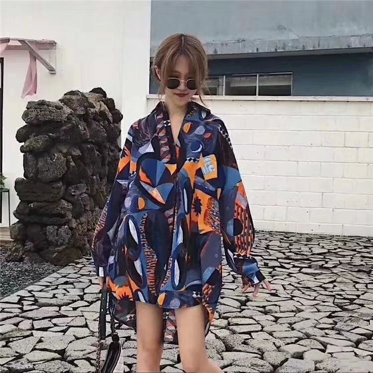 本人卖衣服 鞋子包包首饰 每个季节不断更新