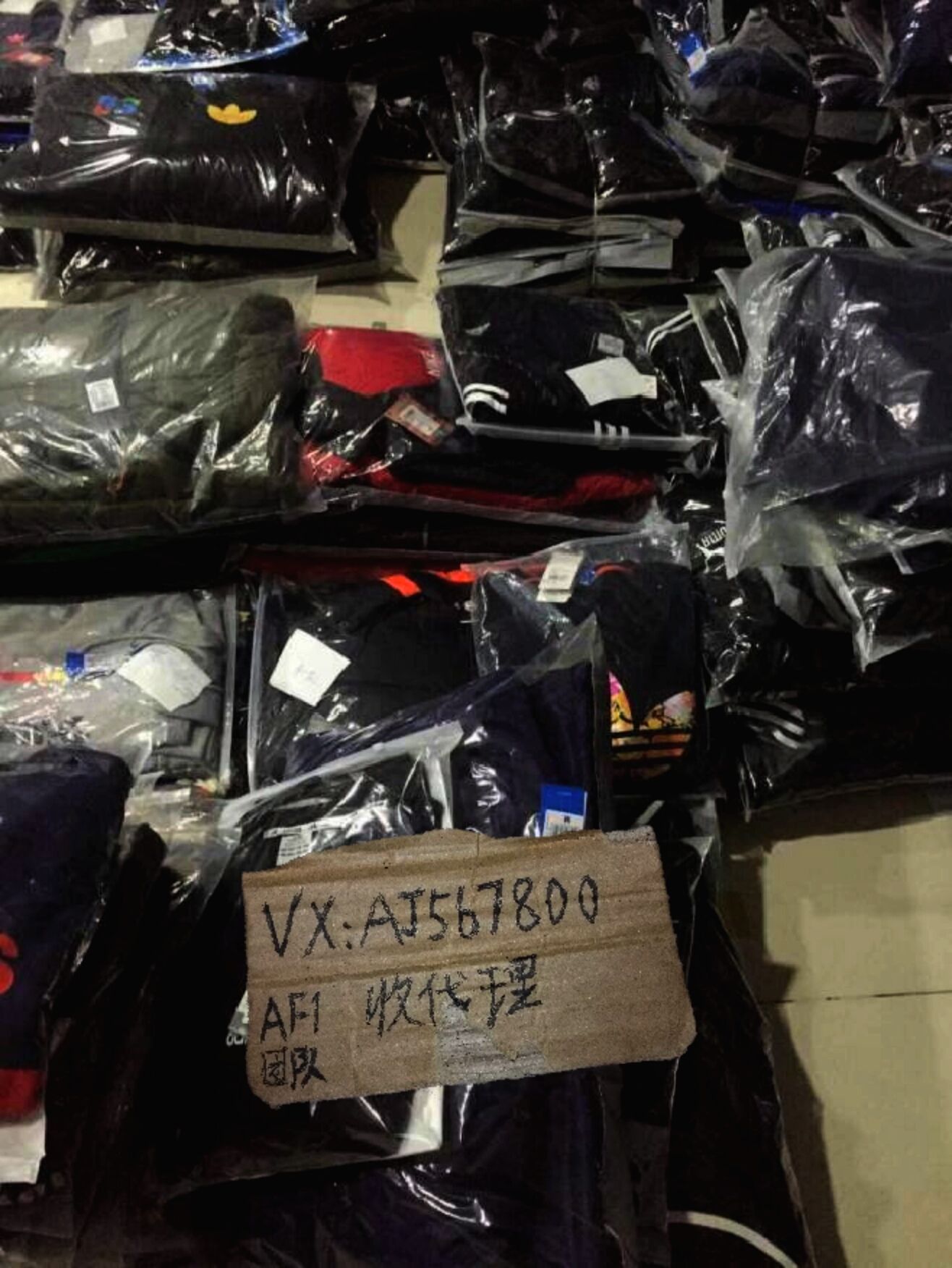 精仿品牌潮鞋，工厂低价代发批发