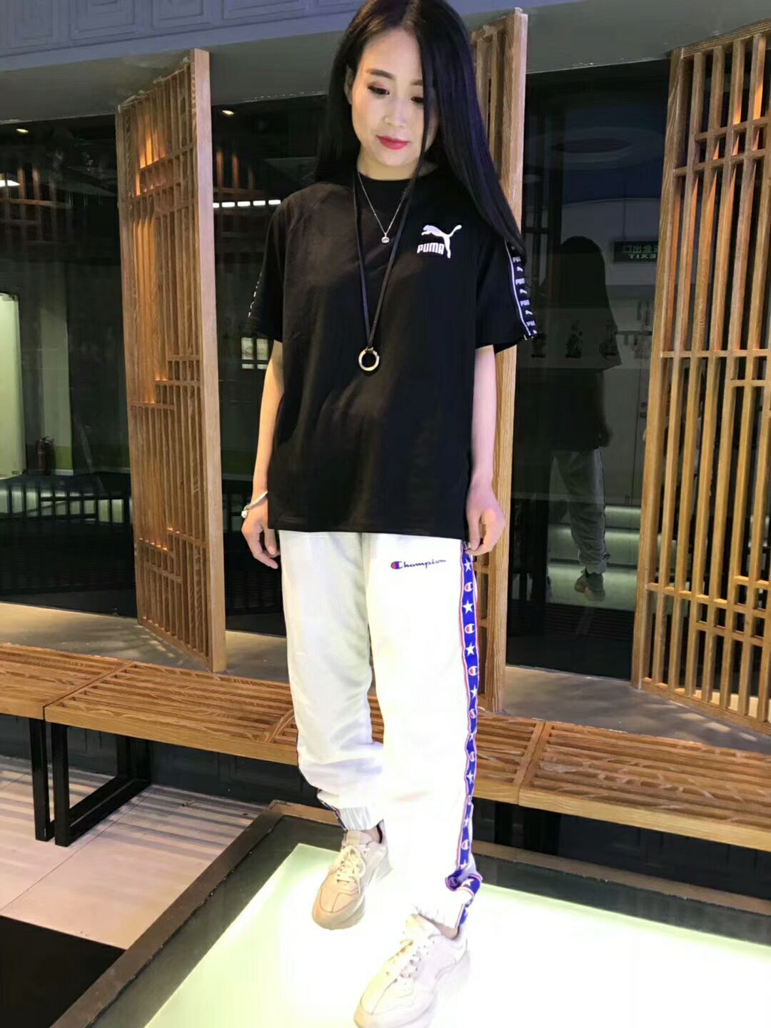 最新爆款女装货源 招代理加盟