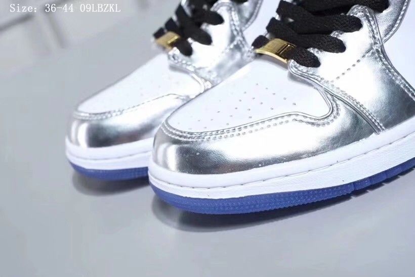 350 乔丹1代高帮系列Air Jordan 1（非正品）