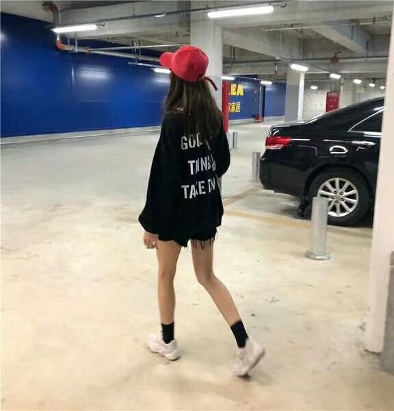 精品韩版女装，包包，鞋子，免费招代理，0元也可以做微商