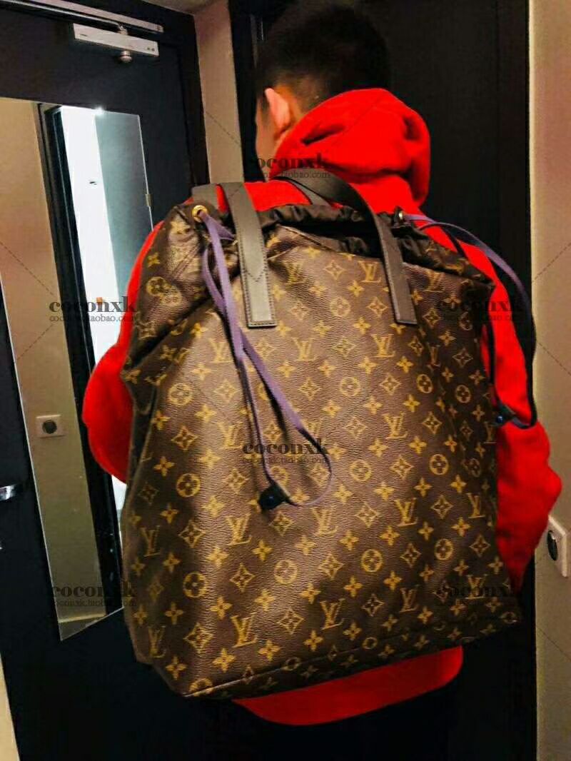 各大品牌化妆品，护肤品，名包，名表，大牌首饰，潮鞋。一手货源