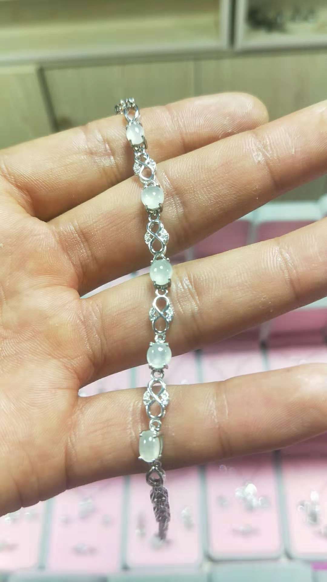 天然翡翠戒指 手链 各种配饰 假一赔十 一手货源