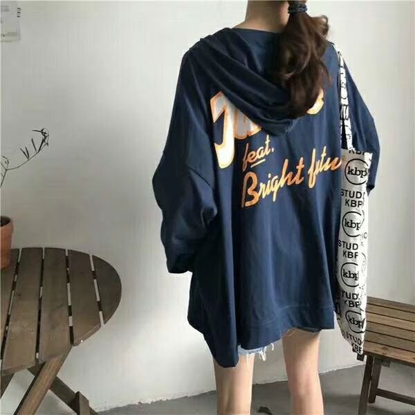 精品韩版女装，包包，鞋子，免费招代理，0元也可以做微商