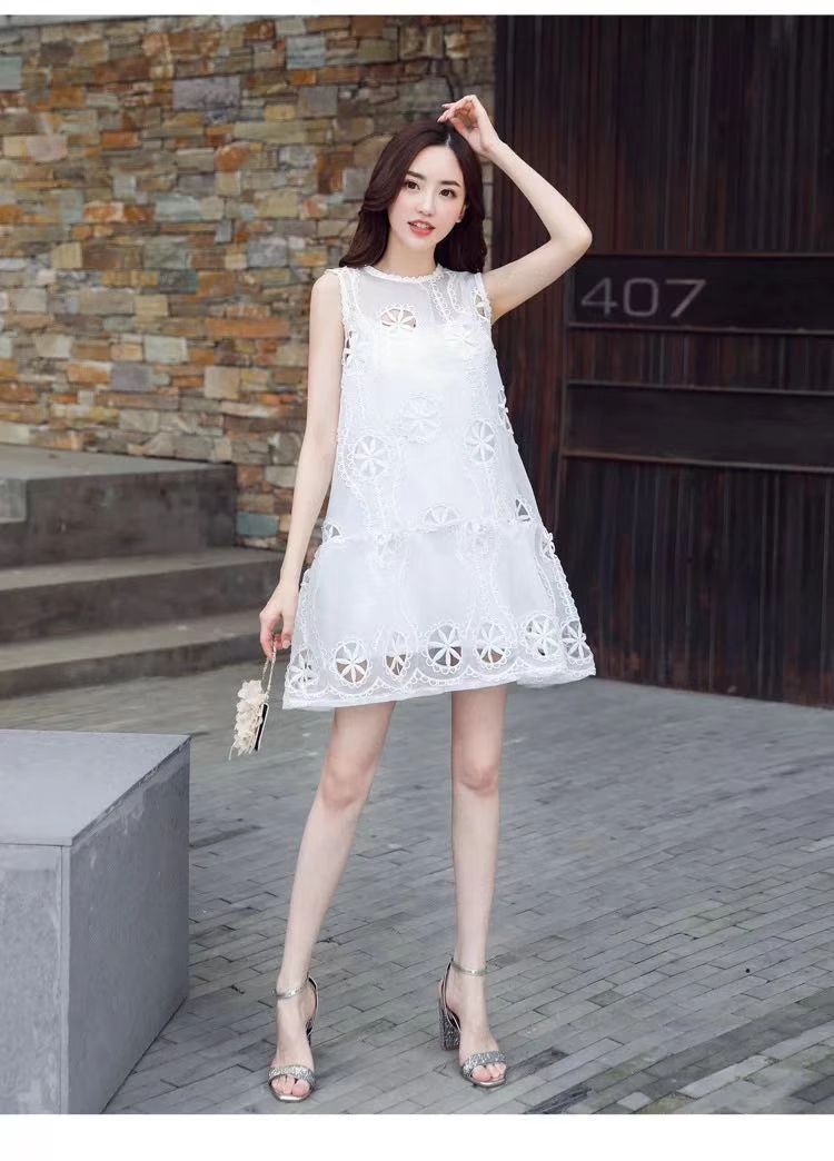 专注女装，原单发货，一件代发，诚心经营
