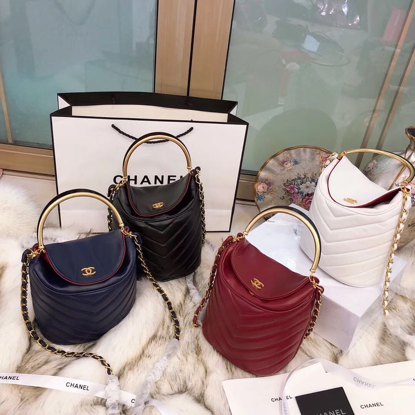 招代理 ！工厂实拍 一件代发 各种品牌包包 原版开模
