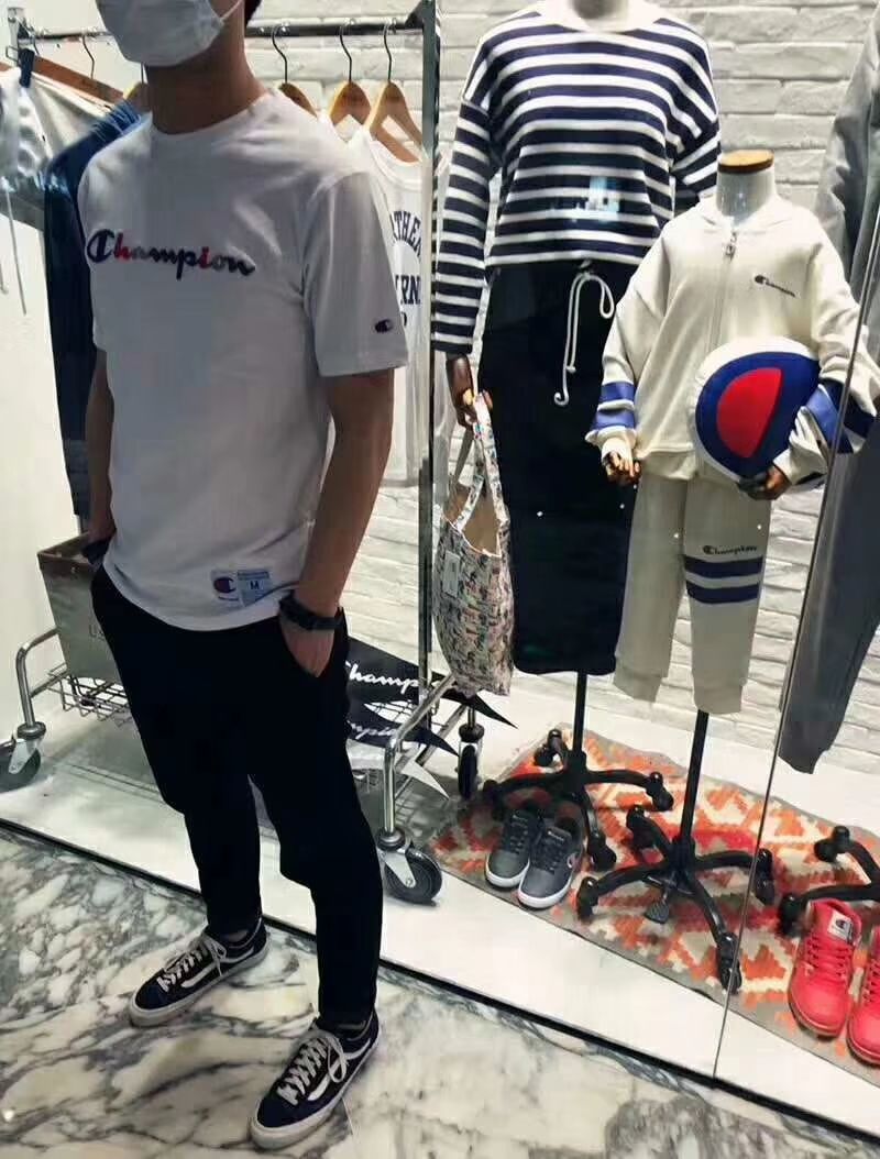 潮衣潮裤潮鞋货源