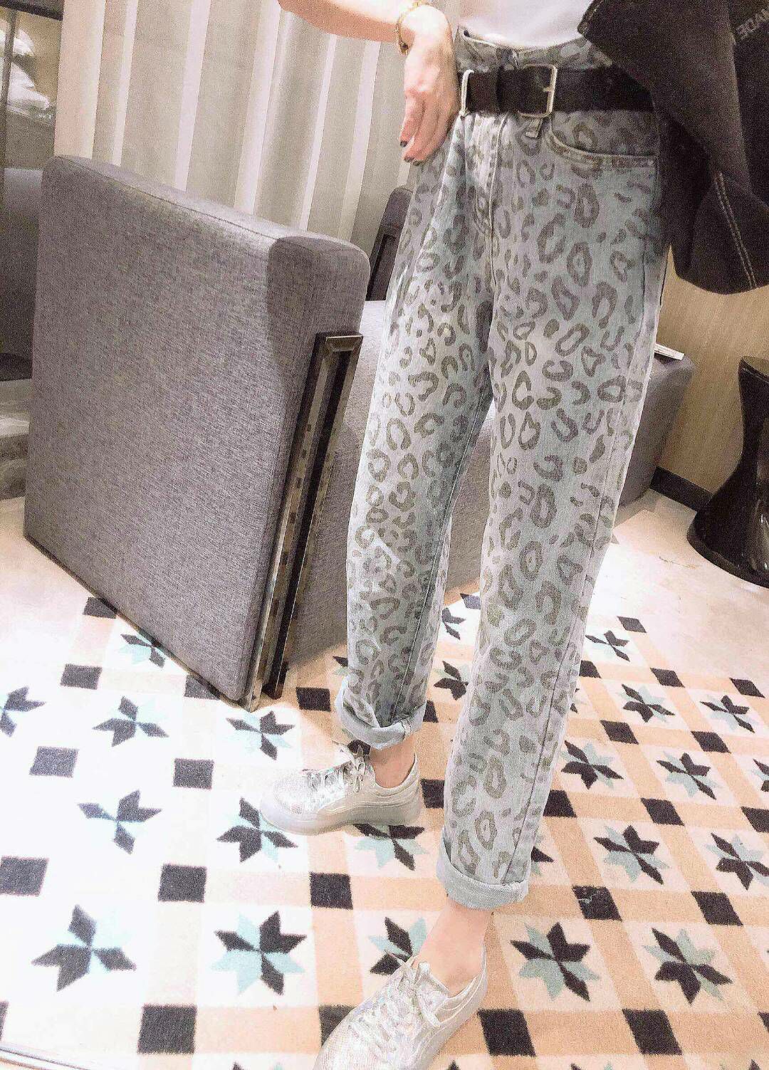 潮流服装进货 一手服饰货源 各种爆款 免费招代理