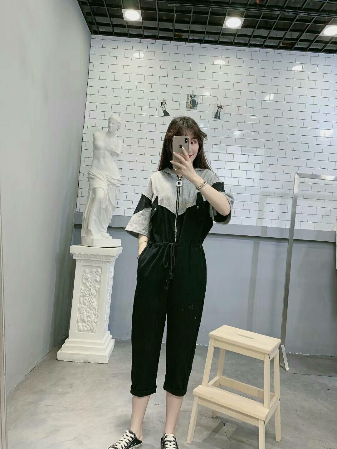 潮流服装进货 一手服饰货源 各种爆款 免费招代理