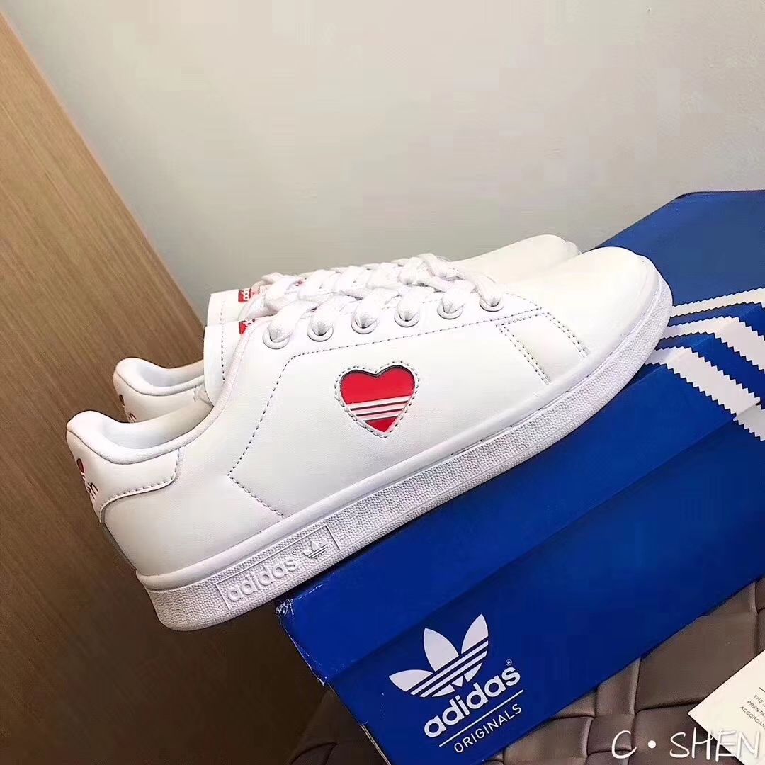 衣服杂货店招代理，价格最低，质量最好，一件代发