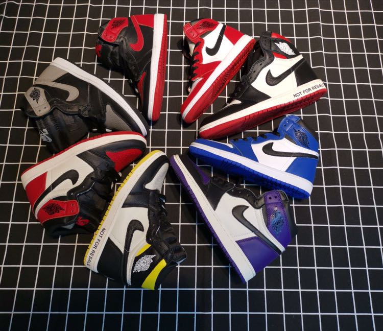 档口主营AJ Nike Adidas 匡威 万斯 鬼冢虎鞋子，一件代发