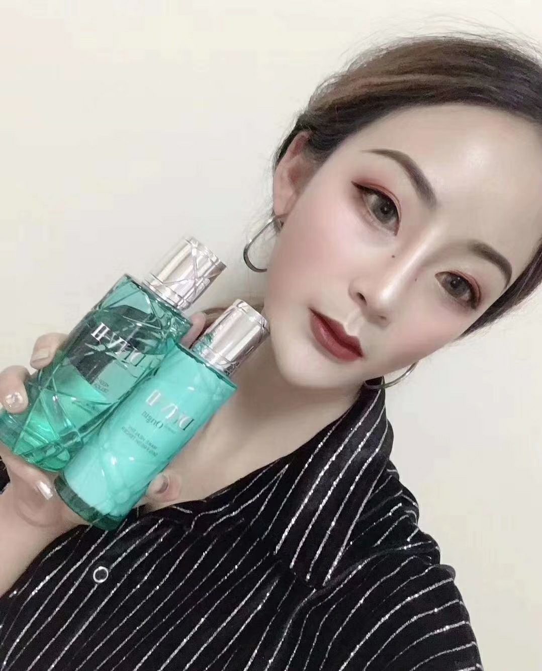 DHV 护肤及彩妆 400元就可以代理