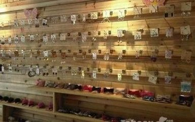 卖什么小饰品火