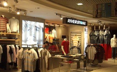 开服装网店赚钱