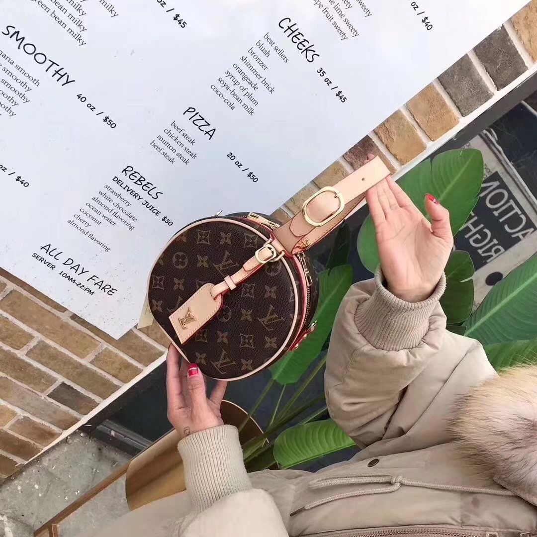 衣服，包包，鞋子，祛痘…，喜欢的都来找我