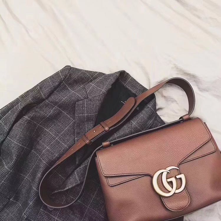 鞋子 围巾 衣服 饰品货源 招代理 一件代发 质量绝对过关