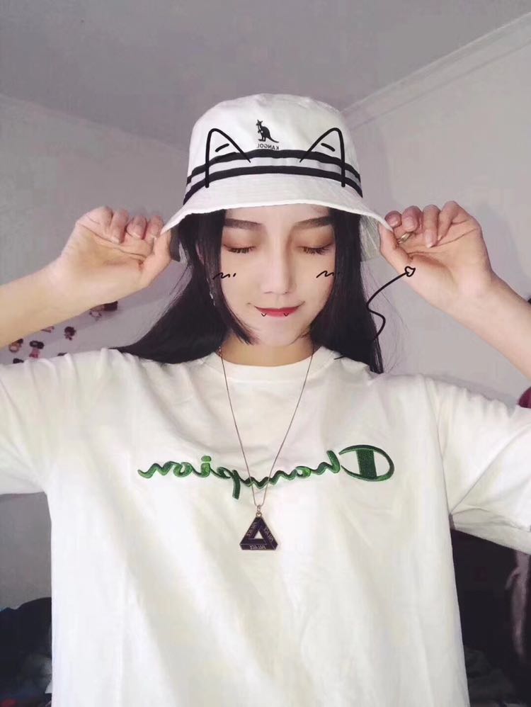 潮流服装直销批发 自设工厂 招大量代理