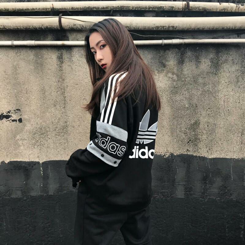 喵七潮牌女装招代理 厂家直销   非正品