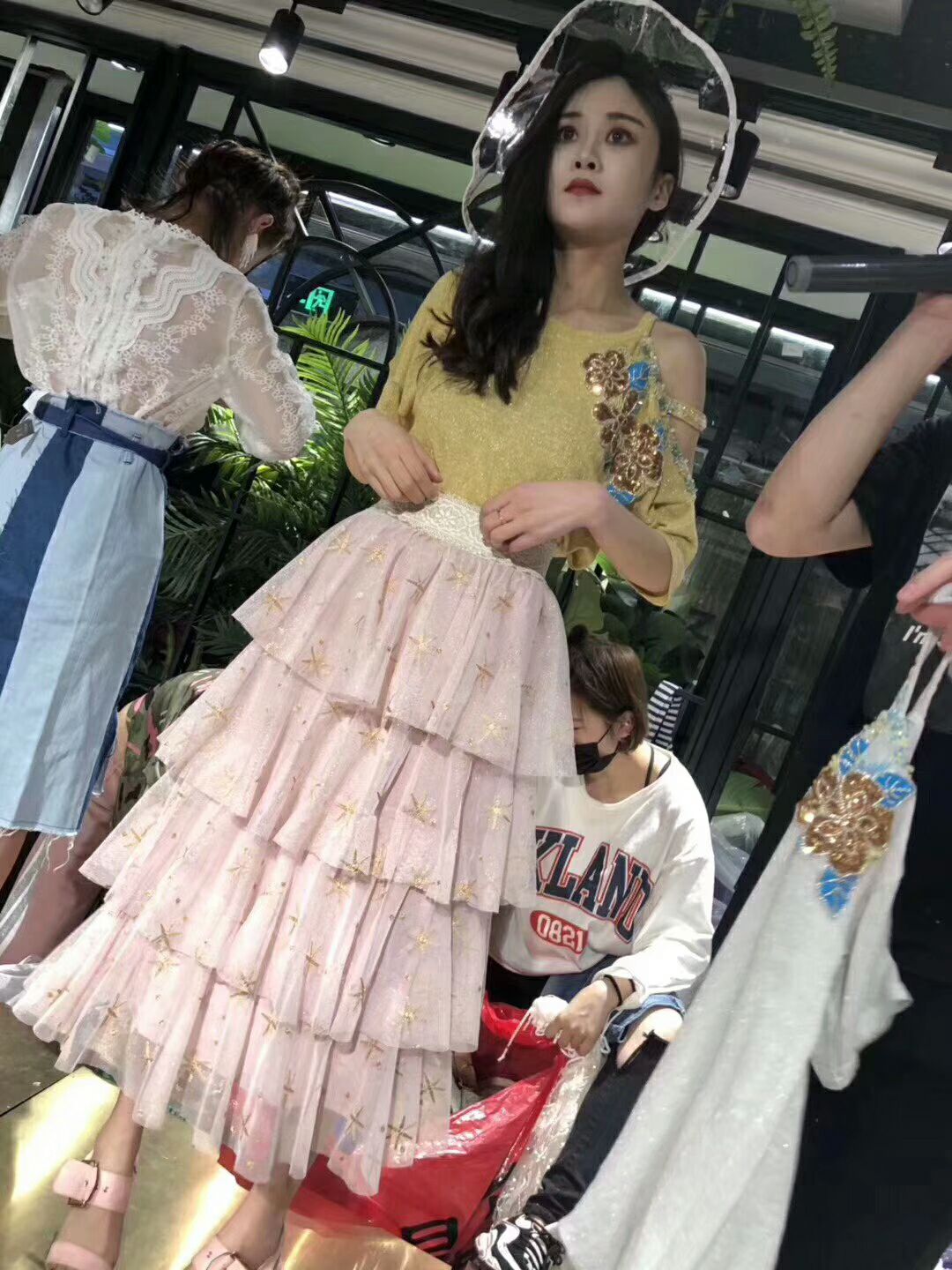 9000家一手货源，女装，童装，鞋包，饰品男装一手货源