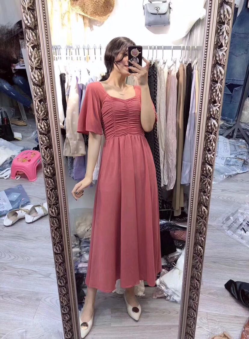 各种潮流韩版女装批发 可一件代发 需要小伙伴的加入哟