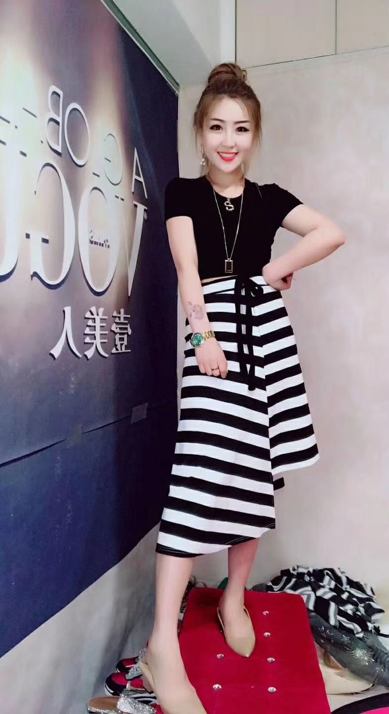 正版欧货女装，显瘦又时髦，价格很亲民，诚招代理