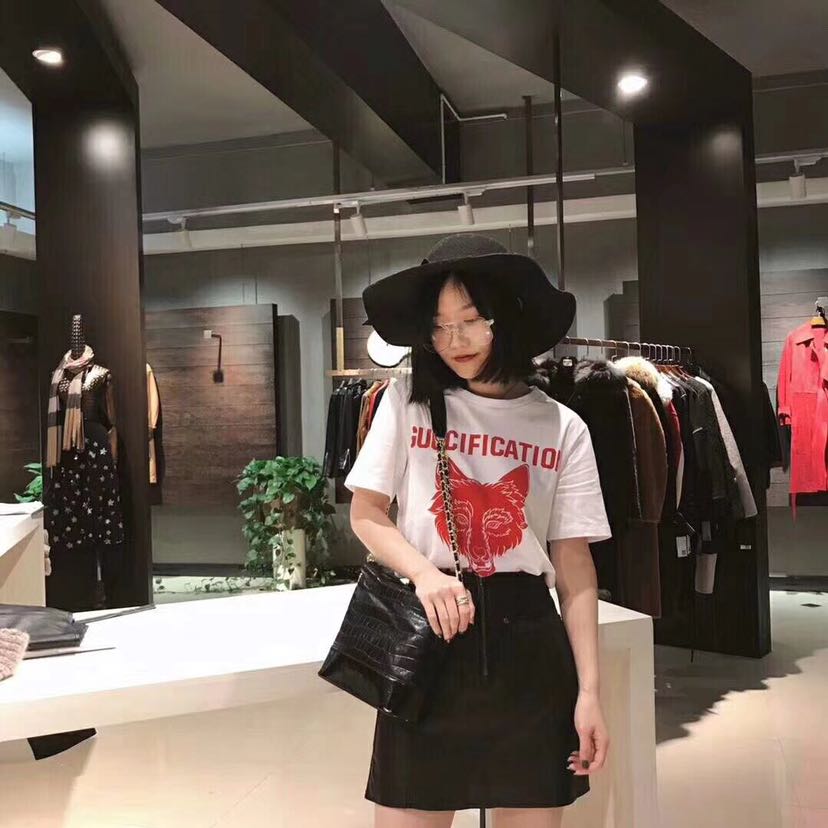各种潮流韩版女装批发 可一件代发 需要小伙伴的加入哟