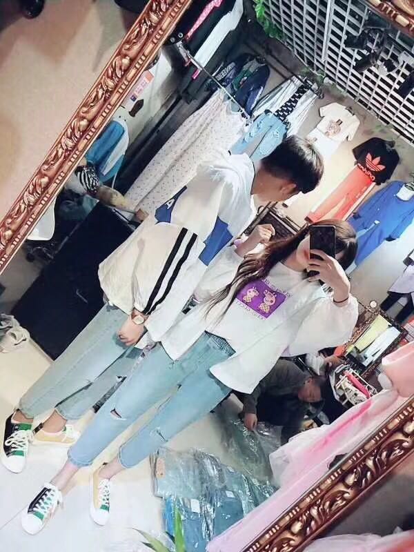 网红同款衣服 鞋子包包 美瞳 招代理哦！