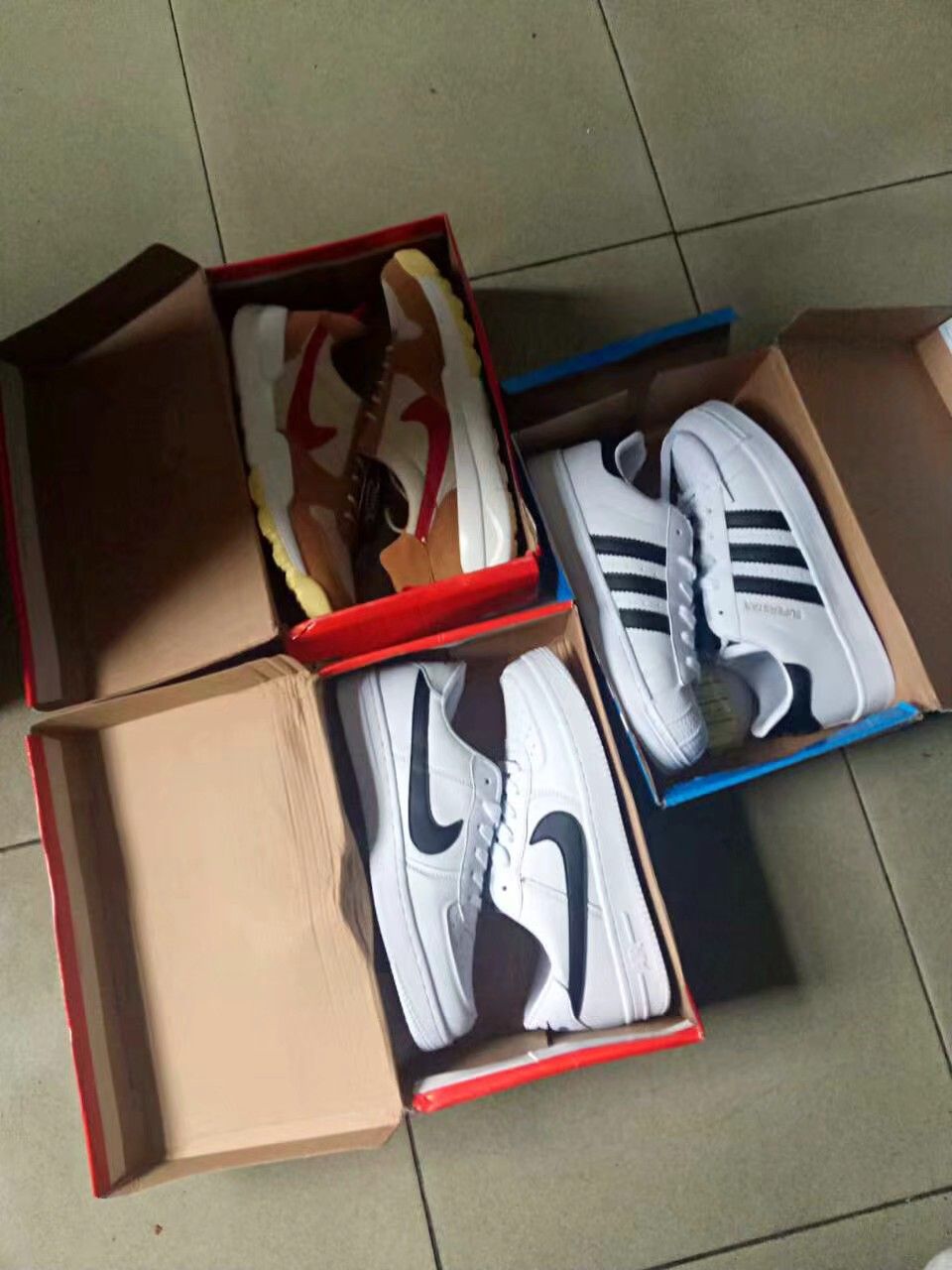 精品阿迪耐克鞋货源 质量放心 一个月包换