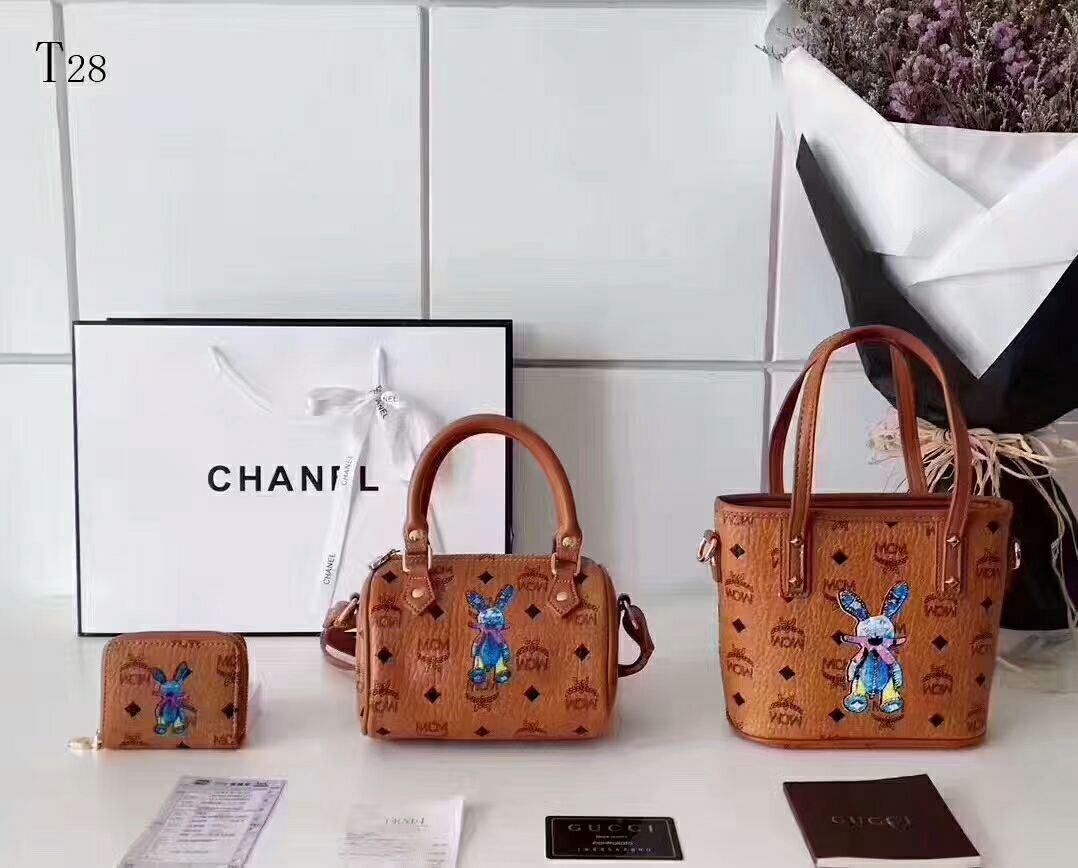 辣妈女装，包包，首饰，朵色彩妆