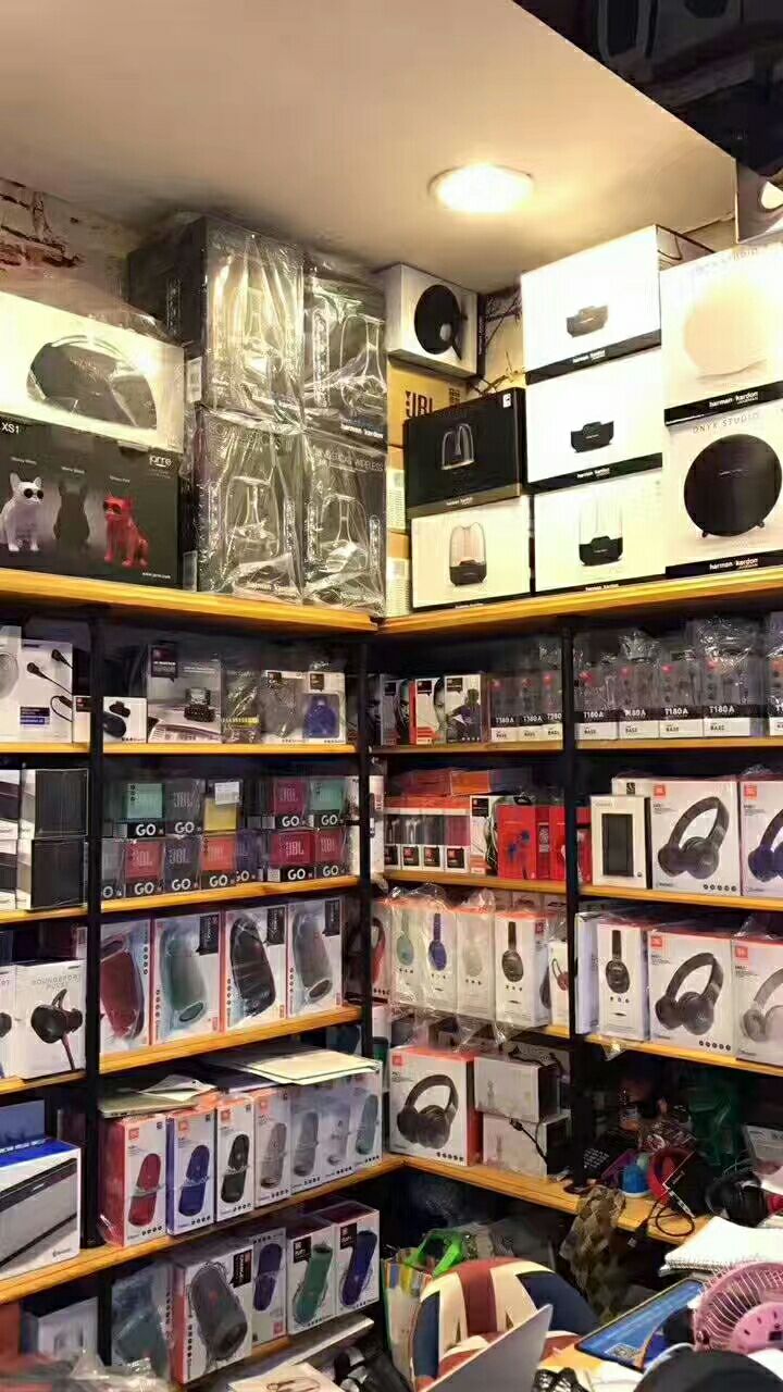 老牌耳机供货商，vans正品潮鞋