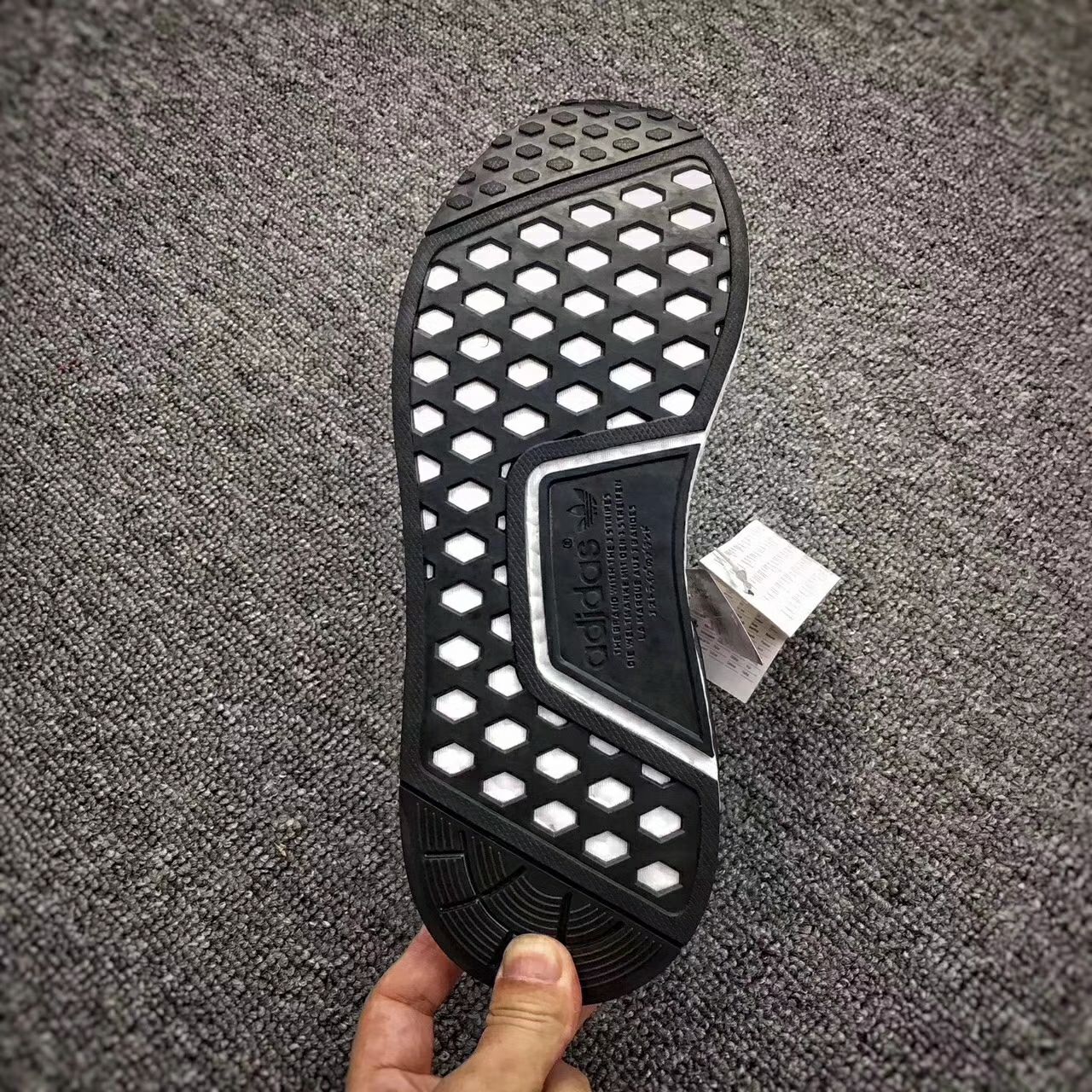 阿迪达斯 专柜品质 NMD R1 真标真爆新配色