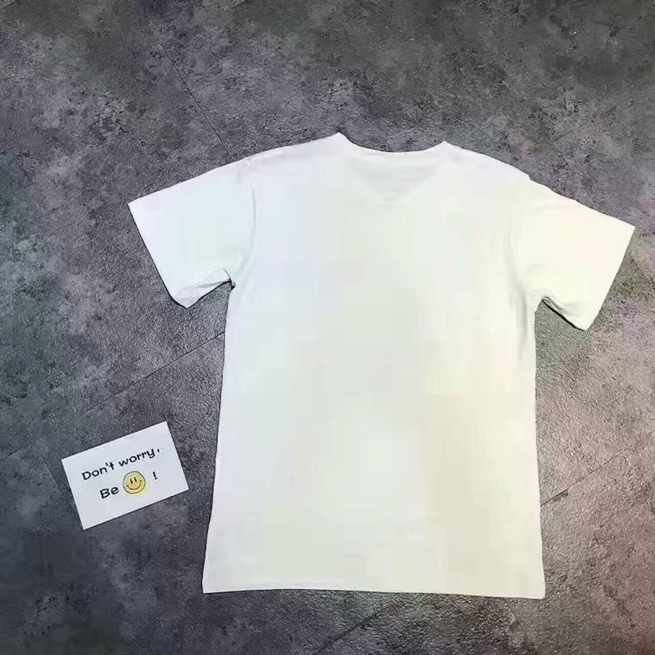 一手货源各种潮牌Adidas Nike dw vans等  带图拿货 货到付款