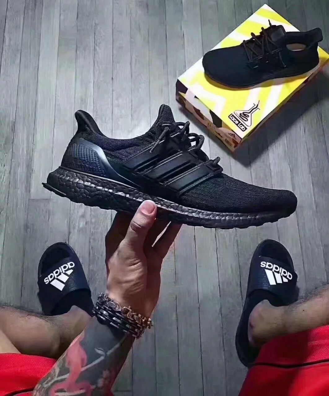 一手潮牌货源 工厂店直发 招代理