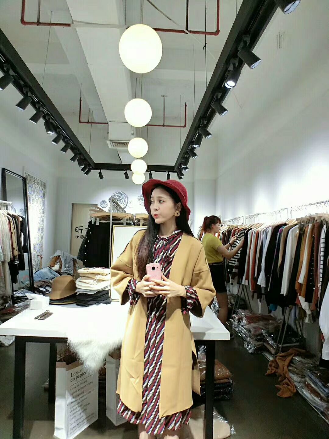 时尚服装行业 强推一波美衣美鞋小饰品