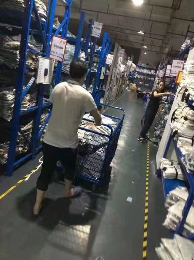 时尚女装源头厂家，免费代理，支持一件代发，品质保证