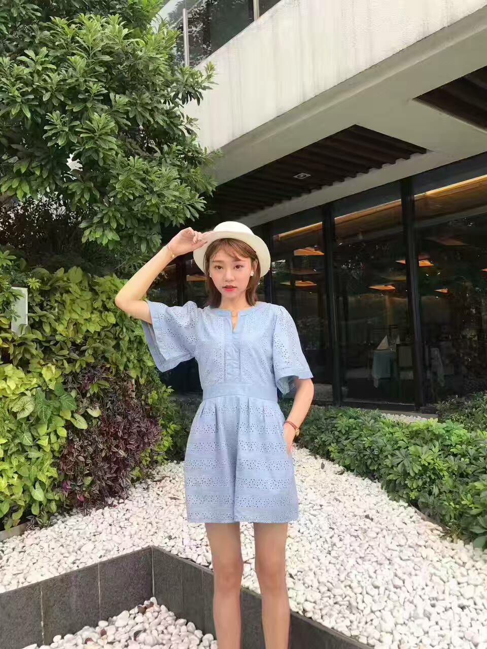 微商实体店女装一手货源