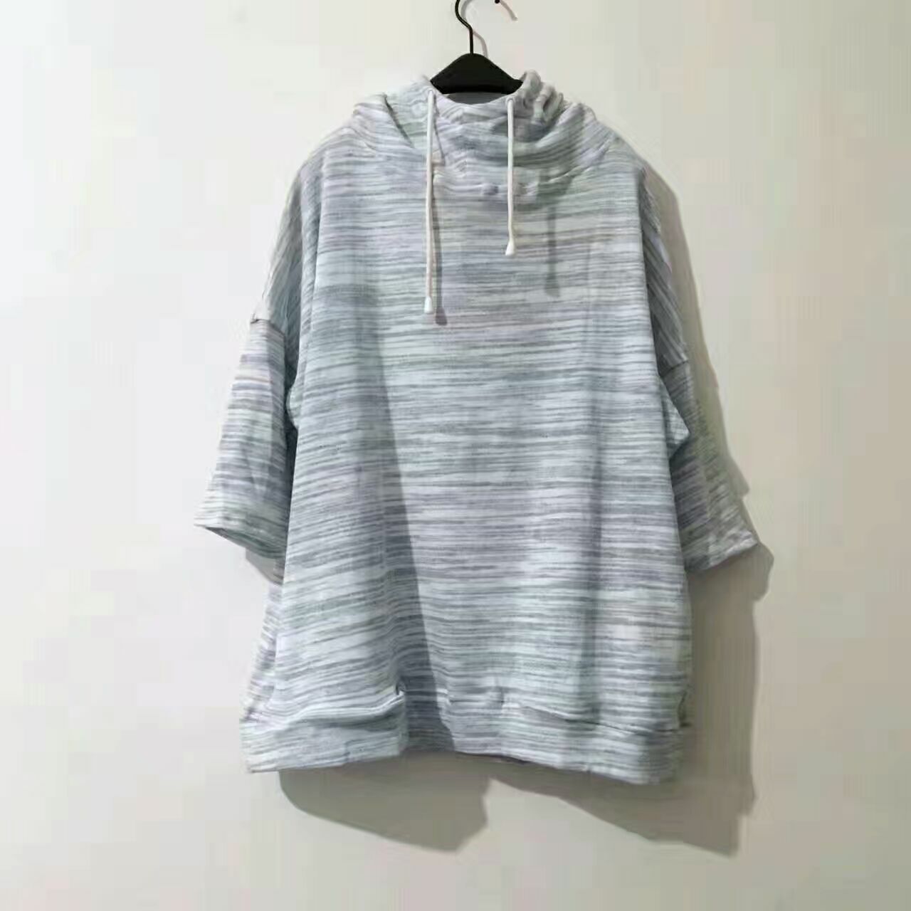 AJ Nike Adidas 亚瑟士 服饰鞋包招代理