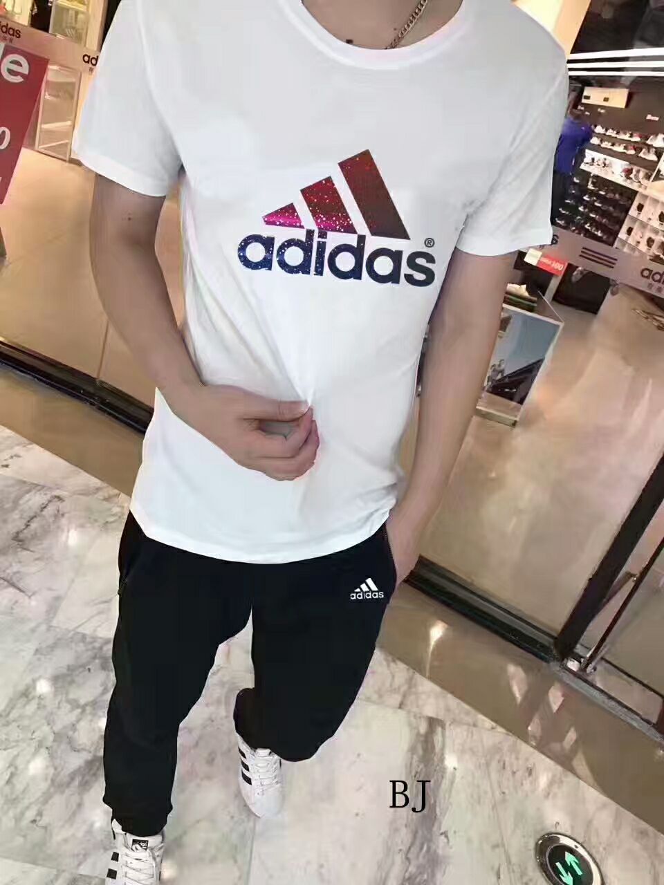 阿迪耐克彪马销售 潮牌服装货源 无压货囤货