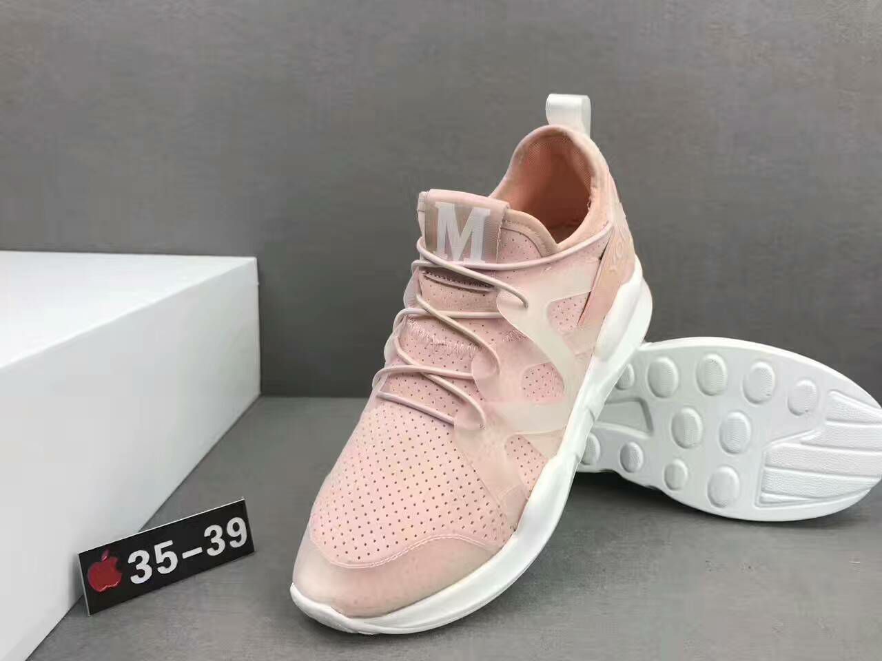 名品鞋饰，厂家直接拿货，货源稳定，价格低廉